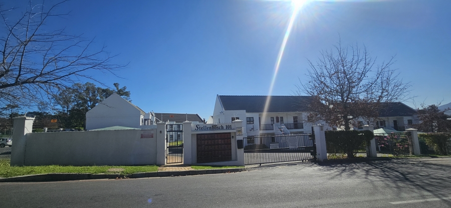 To Let 3 Bedroom Property for Rent in Paradyskloof Western Cape